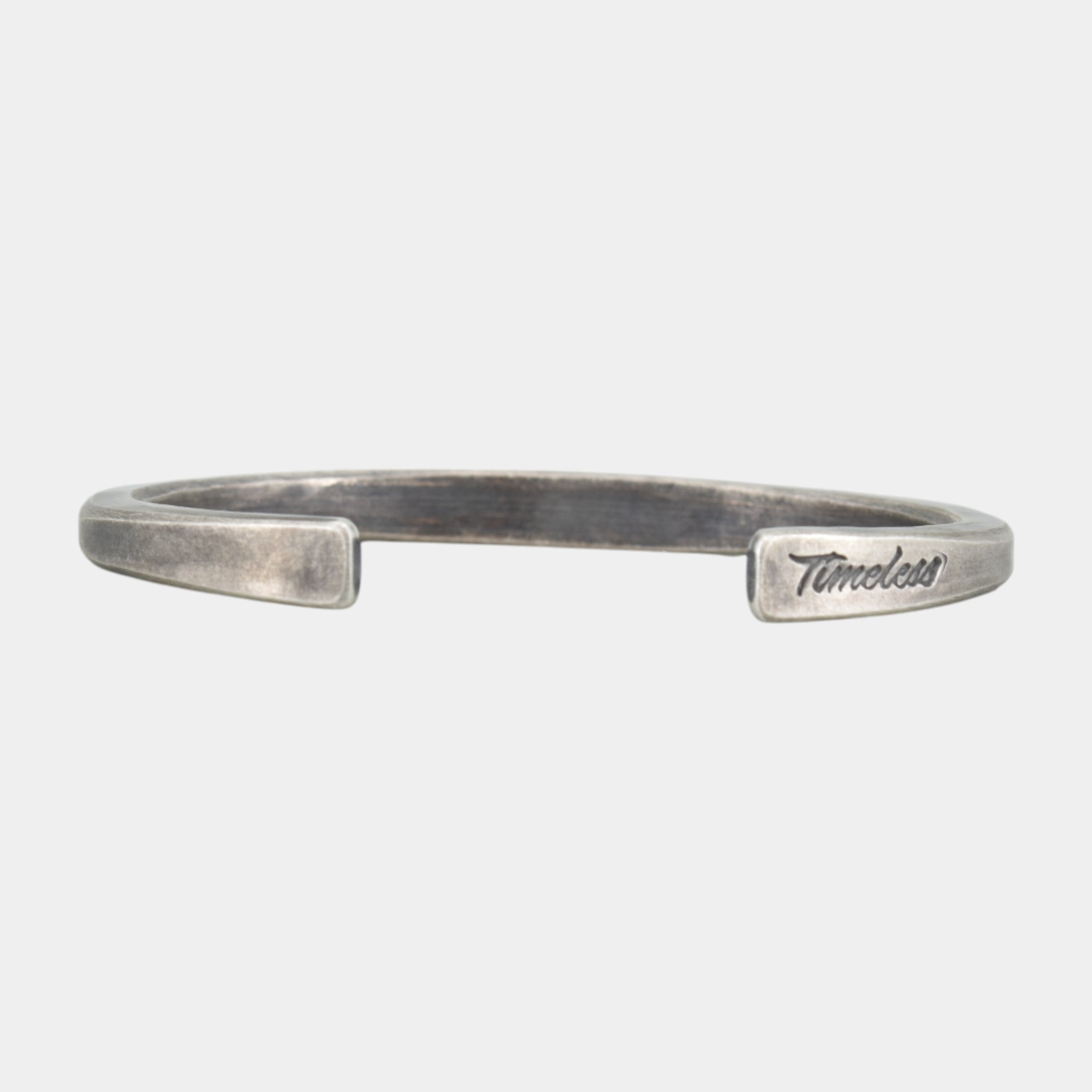 Massiver Armreif aus Silber für Herren