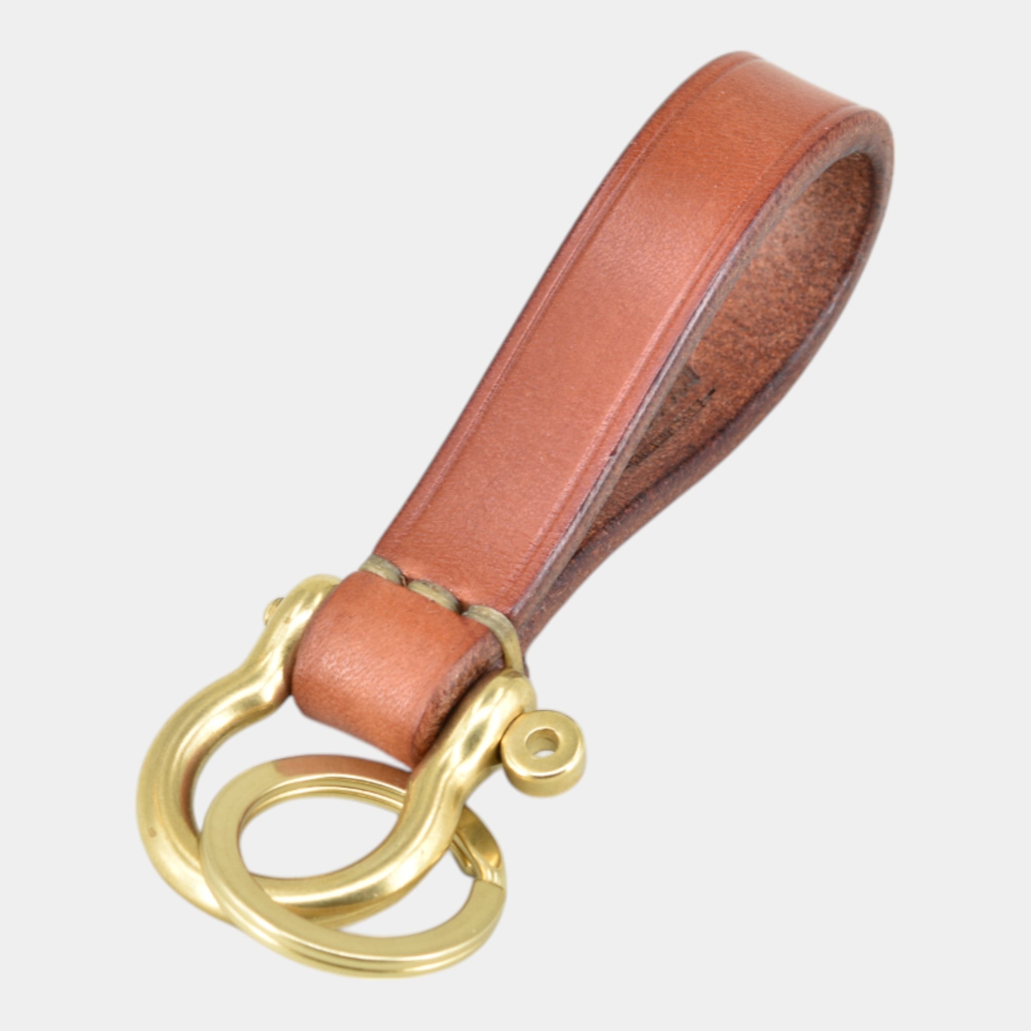 Handgemachter Lederschlüsselanhänger cognac