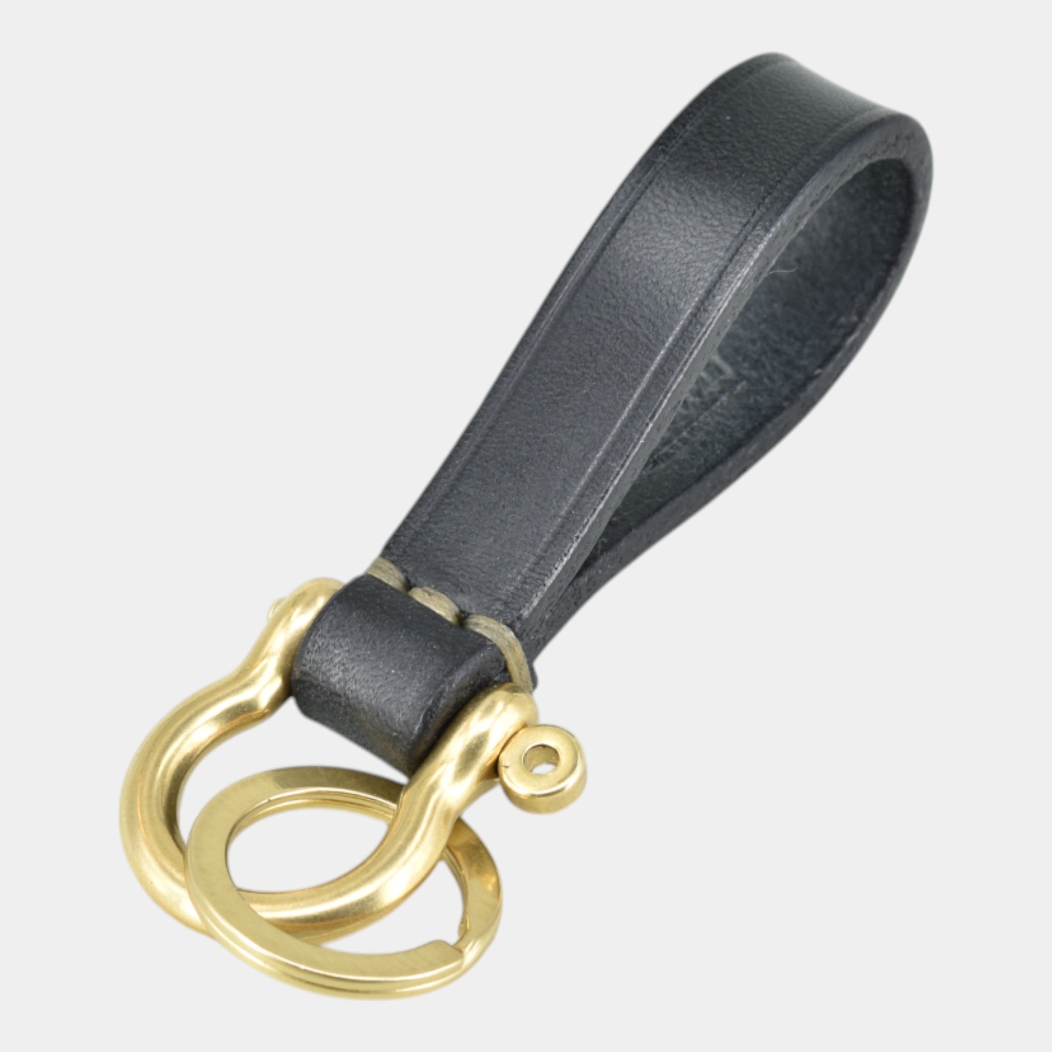 Handgemachter Lederschlüsselanhänger schwarz