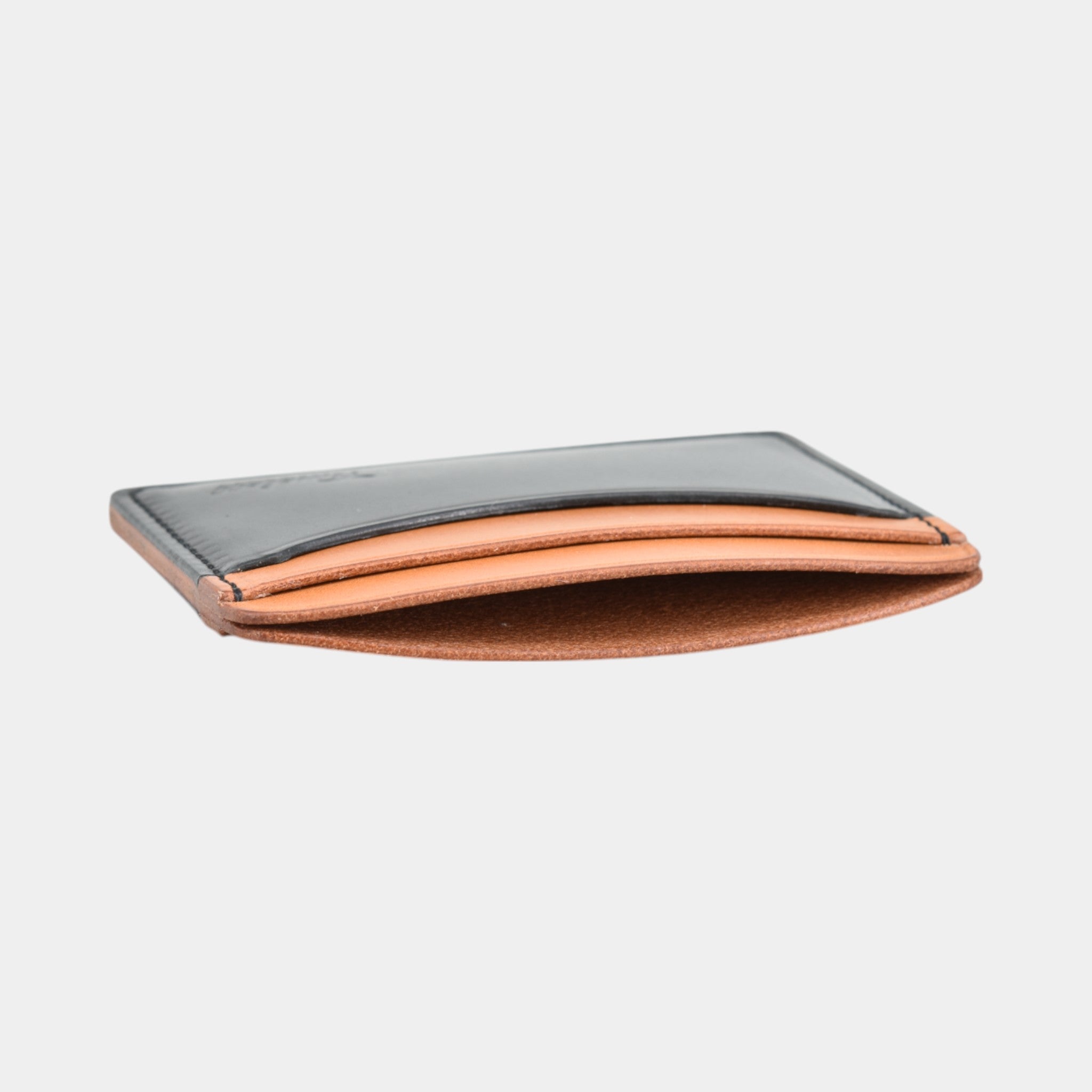 Shell Cordovan Cardholder in natur und schwarzem leder