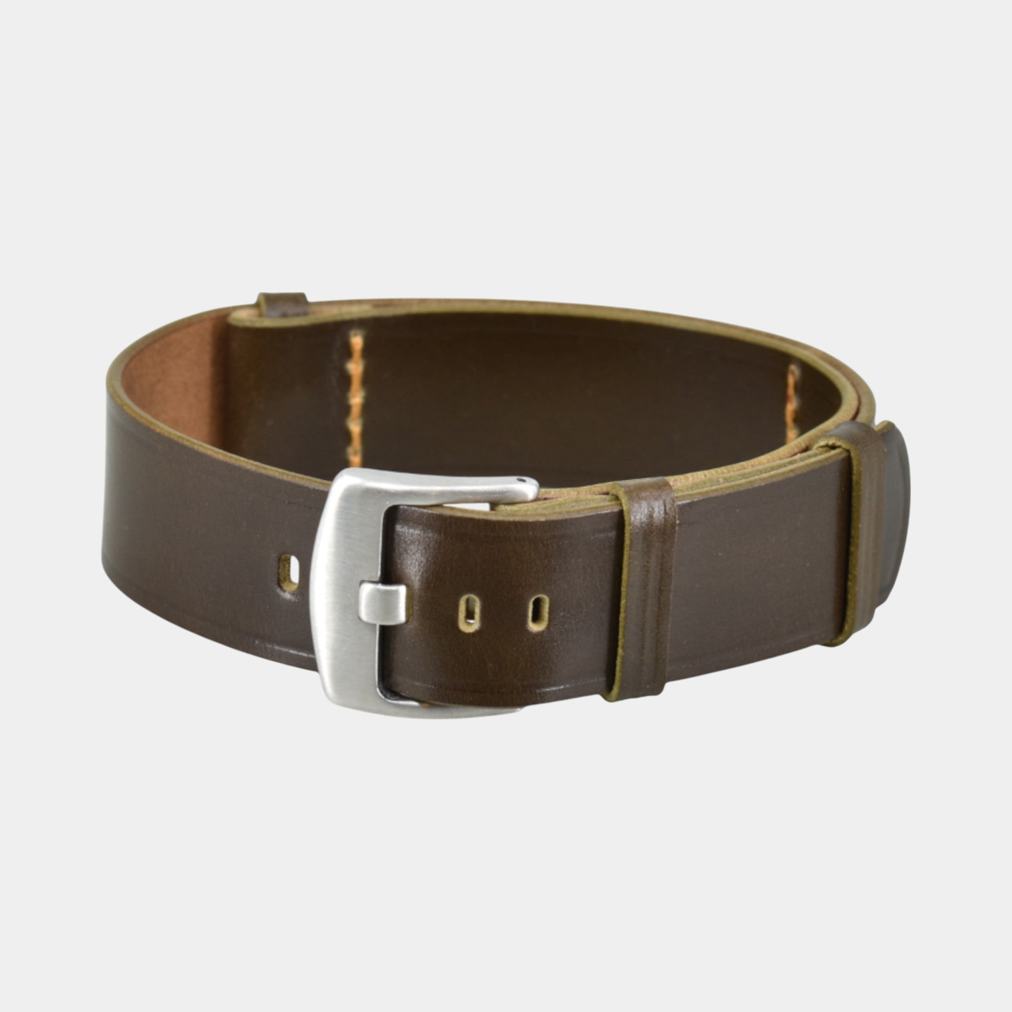 Shell Cordovan Natostrap in oliv farbe aus Pferdeleder